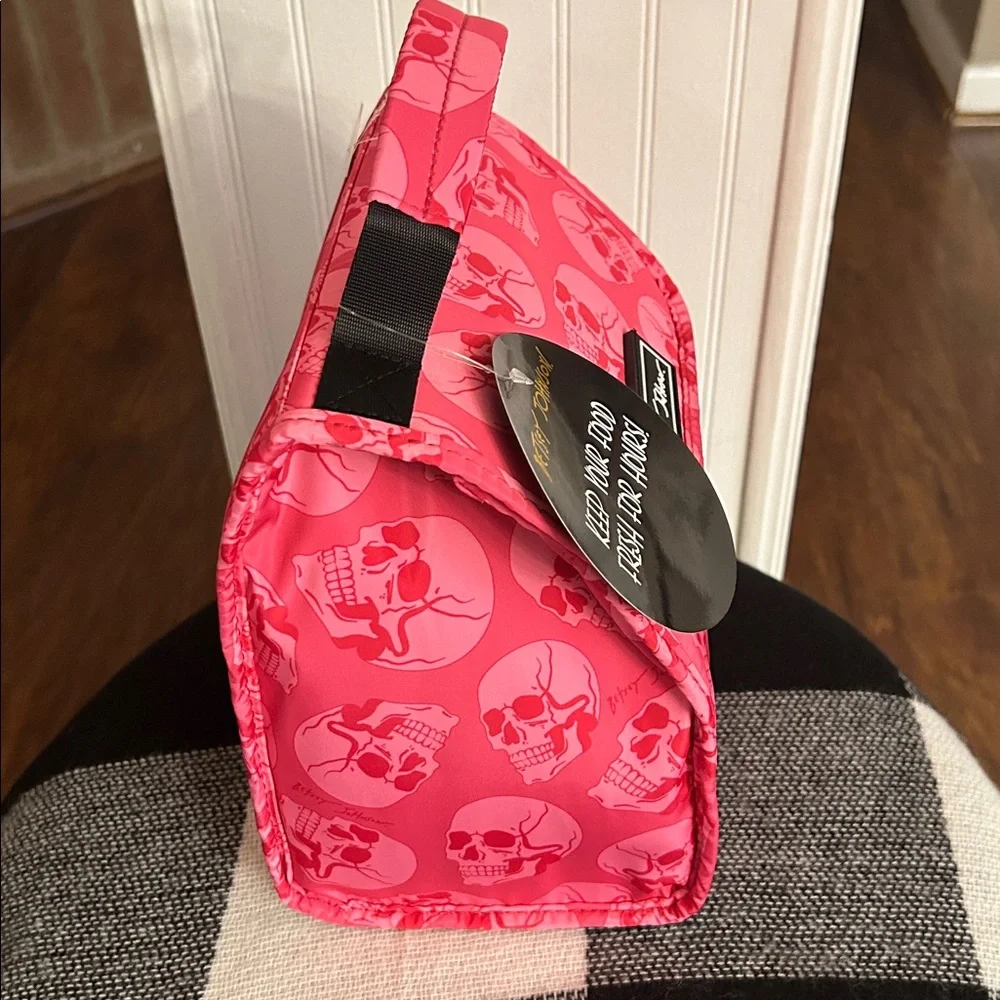 Betsey Johnson Pink/Black Skull Pattern Insulated Lunch Tote Bag